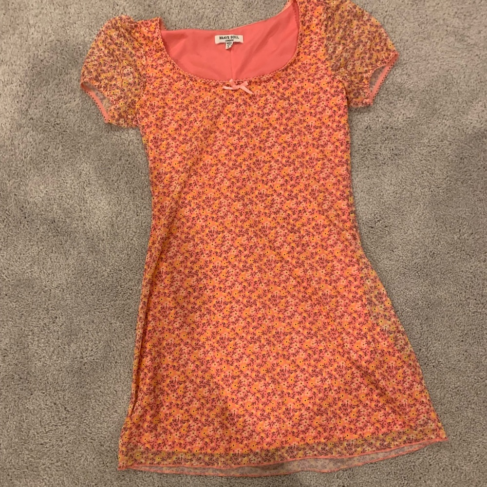 Brand: brave soul london size: small
